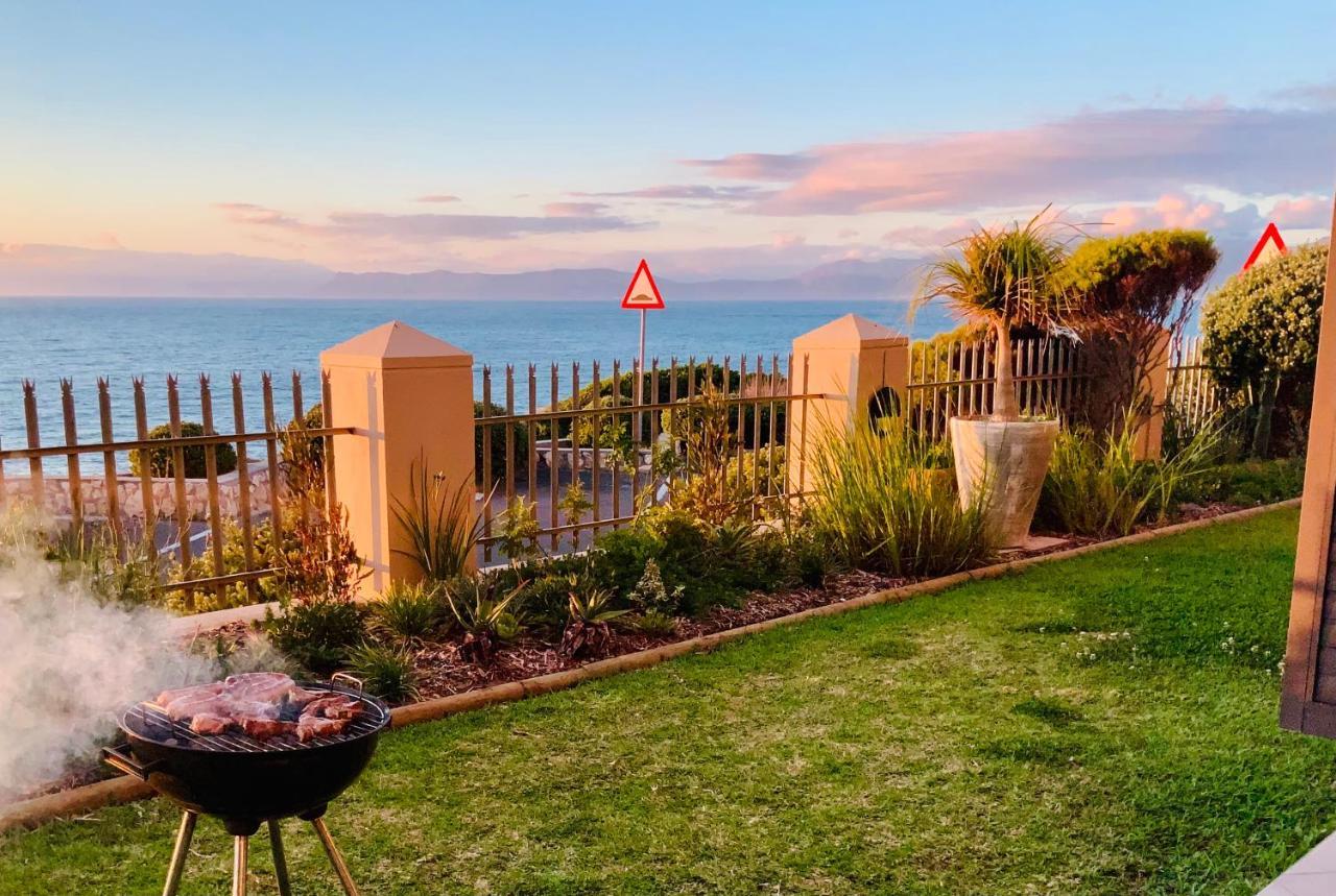 Sage At Whale Cove - Sea Facing Apartment Де-Келдерс Экстерьер фото