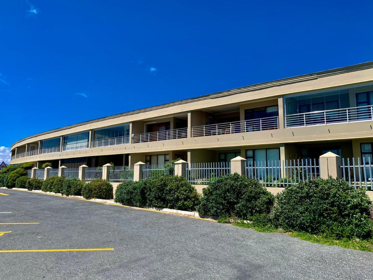 Sage At Whale Cove - Sea Facing Apartment Де-Келдерс Экстерьер фото