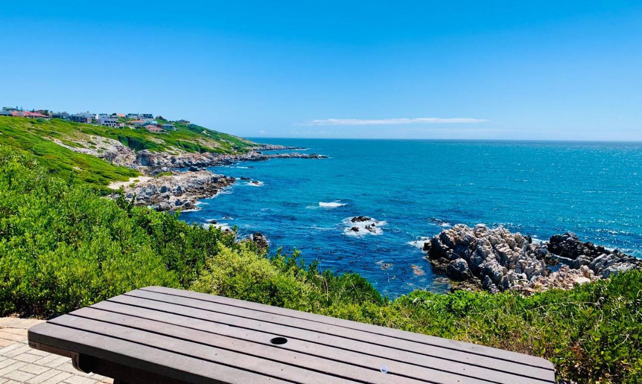 Sage At Whale Cove - Sea Facing Apartment Де-Келдерс Экстерьер фото